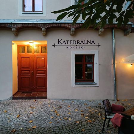Katedralna Apart'S Legnica Kültér fotó