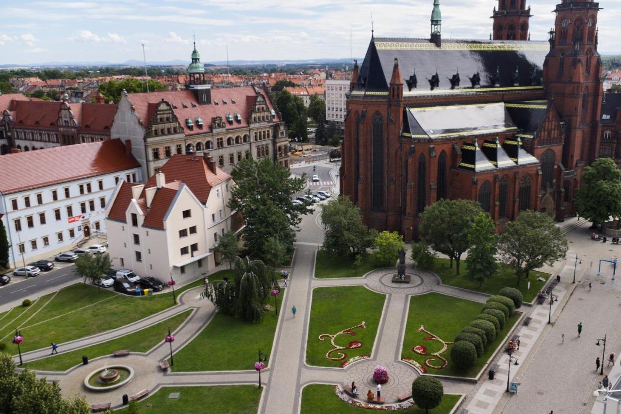 Katedralna Apart'S Legnica Kültér fotó